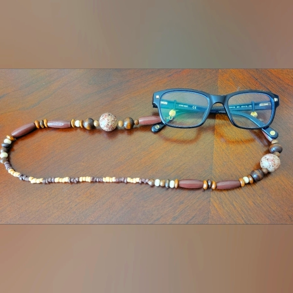 Beautiful Beaded Eyeglass Chain with Brown Accents